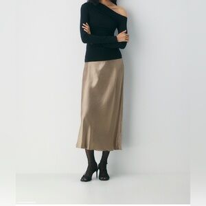 BNWOT Aritzia Slip Satin Maxi Skirt Sz 2